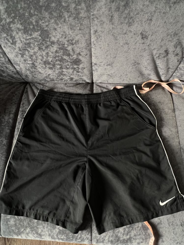 Черные шорты Nike Dri-Fit