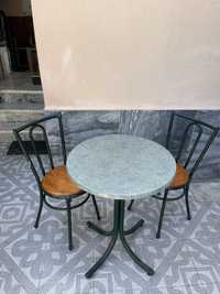 Vendo conjunto de mesas (6) e cadeiras (12) para restauração interior