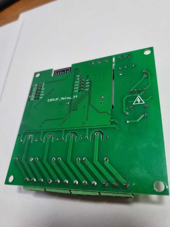 Релейний модуль  Wi-Fi на базі ESP8266 2/4 канали 110/220В ESP-12F