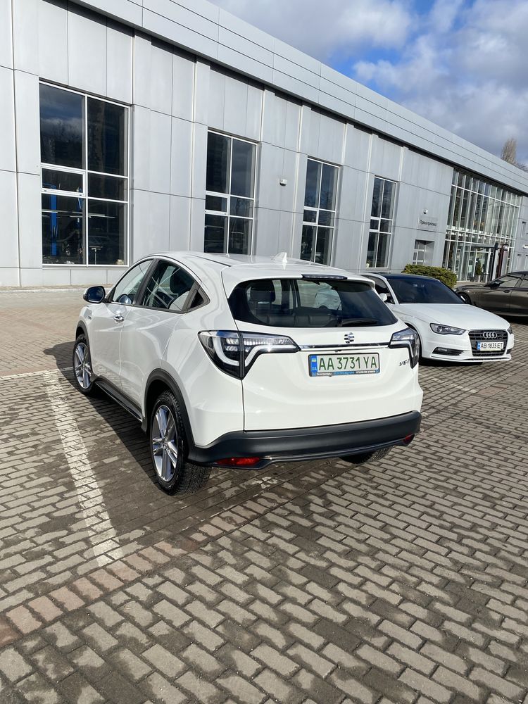 Електромобіль Honda Everus VE-1