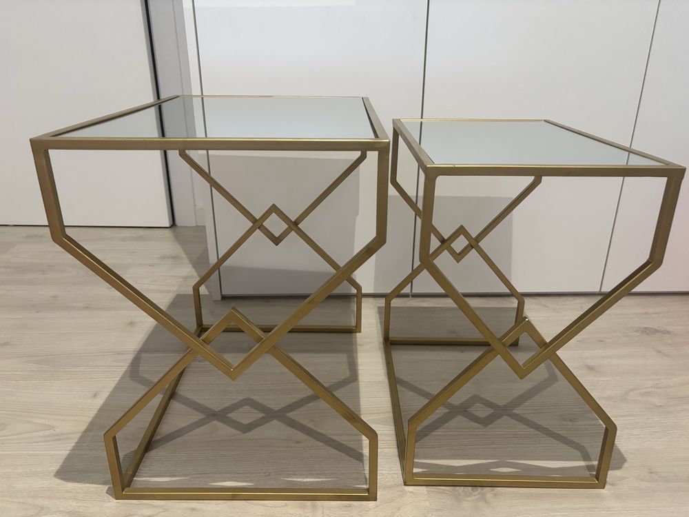 Conjunto de 2 mesas