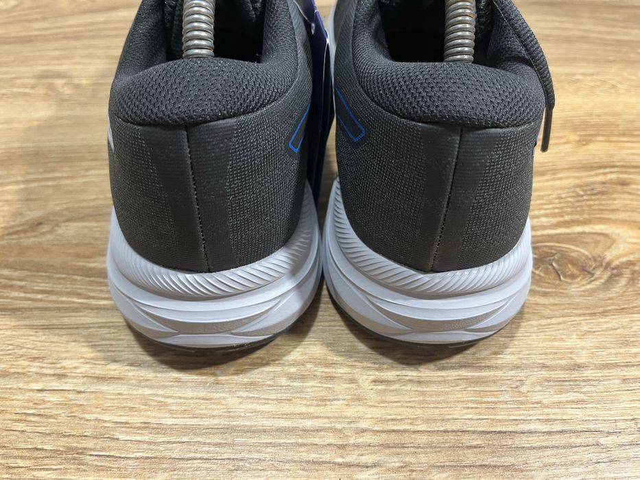 Кросівки ASICS - Men's Gel-Excite 7 Нові в коробці.Розмір 42(27 см.)