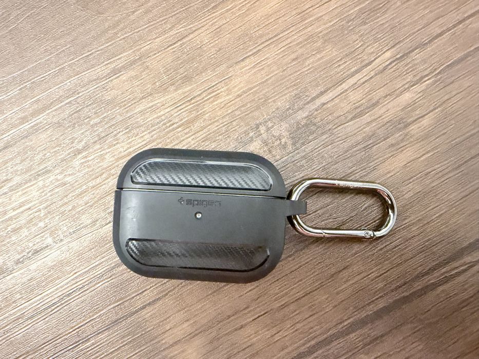 Apple AirPods Pro 2 Lightning MagSafe + etui Spigen + KRK