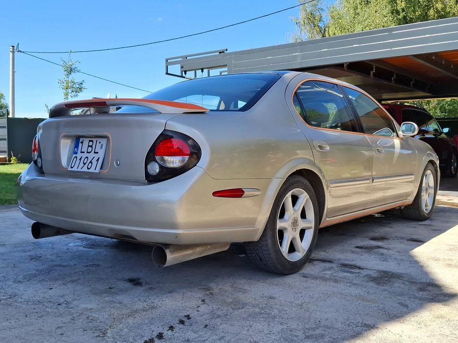 Nissan Maxima Maxima manual 3.0 TwinTurbo Flowmaster