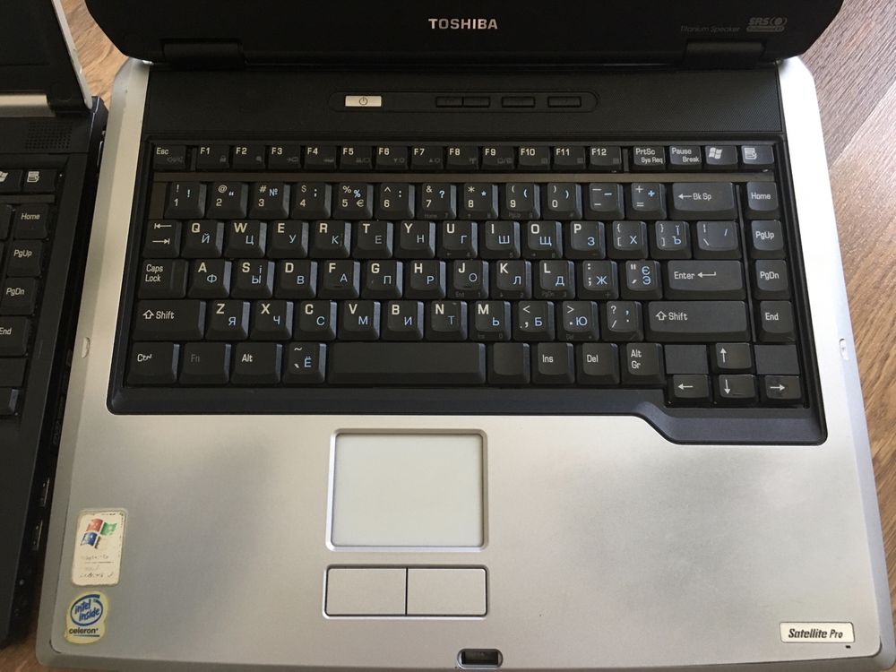 Ноутбук Toshiba на запчасти