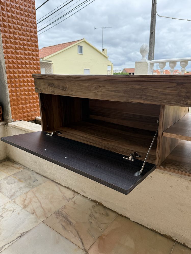 Vendo movel para TV de sala