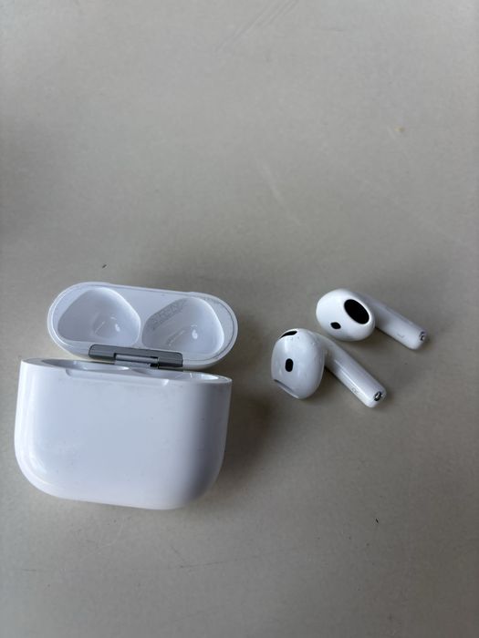 AirPods 4 Com Cancelamento