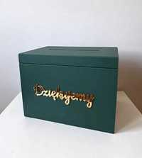 zielone pudełko na koperty butelkowa zieleń złoty lustrzany napis
