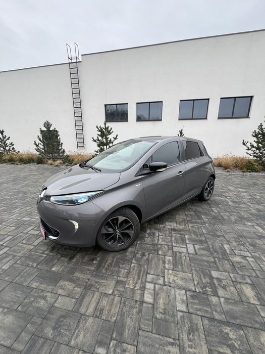 продам рено зое,renault zoe BOSE