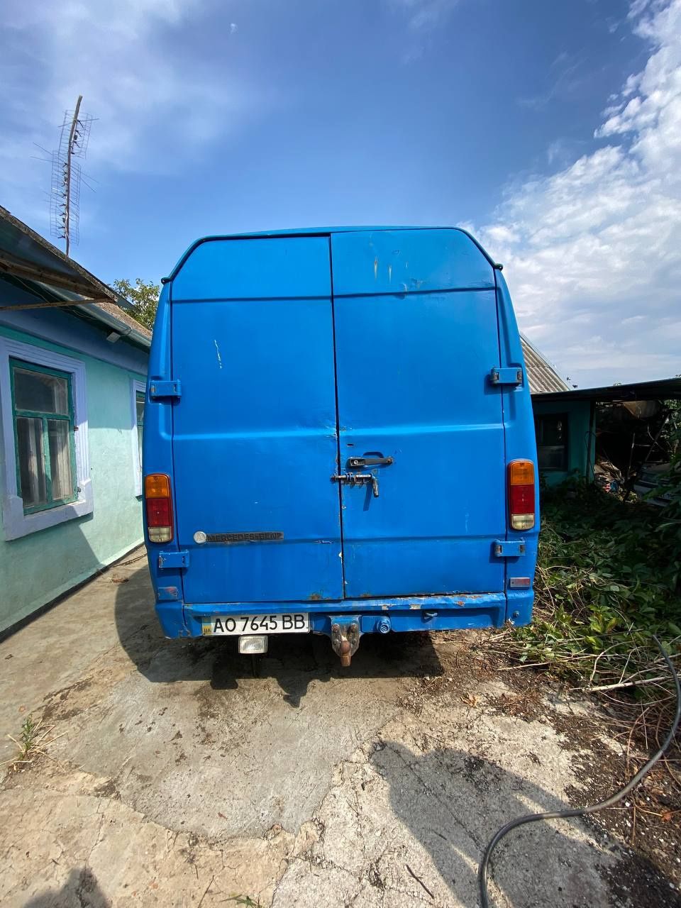 Продам мерс410 1993р