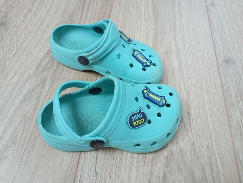 Klapki dziecięce crocs basen r. 26