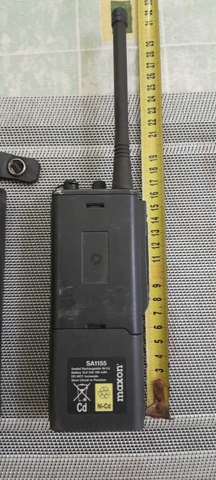 Рация "MAXON" в кожаном чехле.