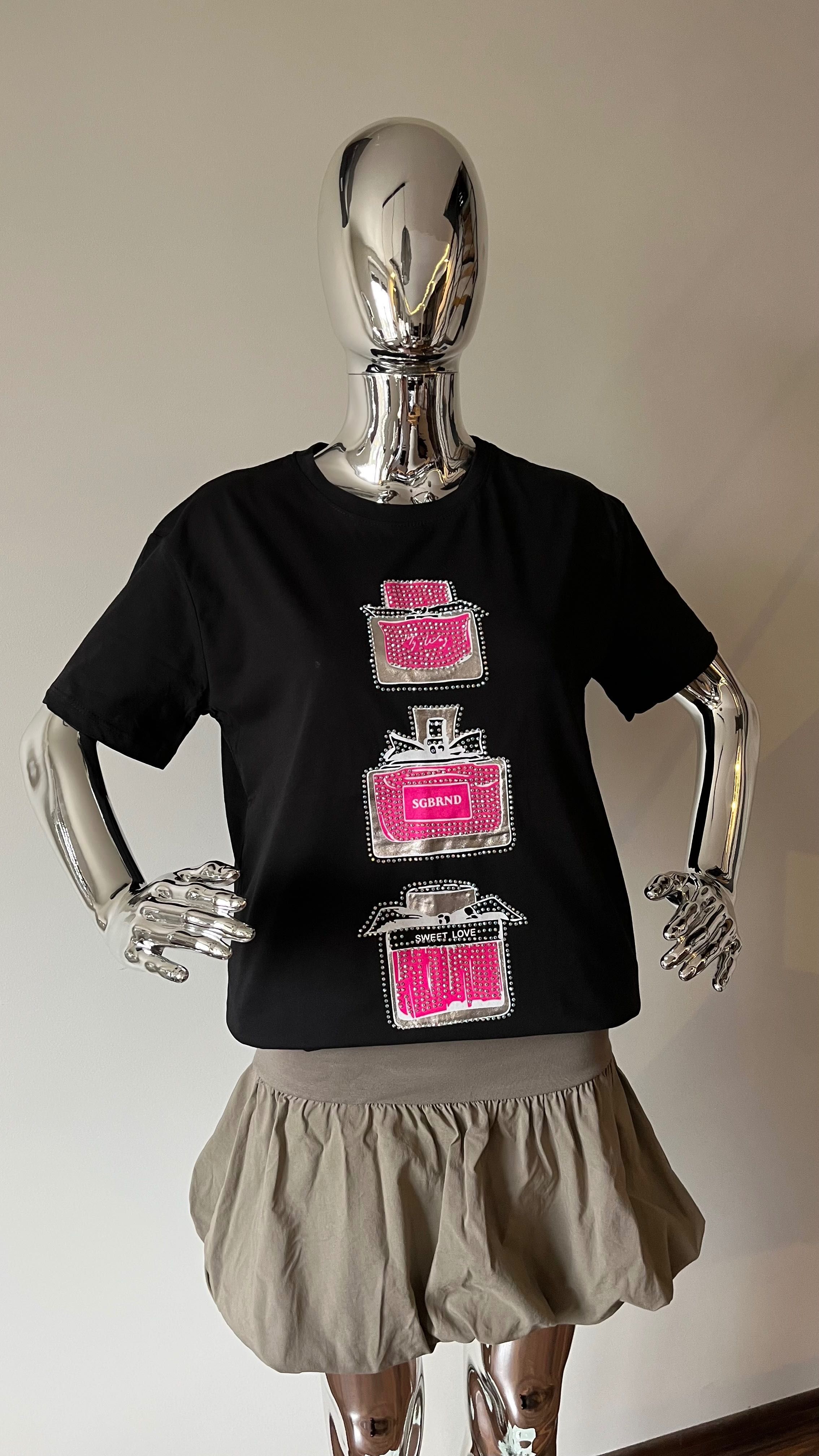Czarny T-shirt z motywem perfum