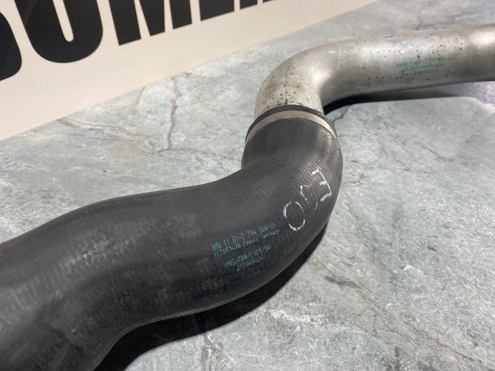Патрубок Інтеркулера Правий BMW E60 E61 M57N 530d 525d Интеркулера BMW