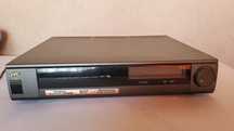 Wideo JVC model HR-D990EG z oryginalnym pilotem