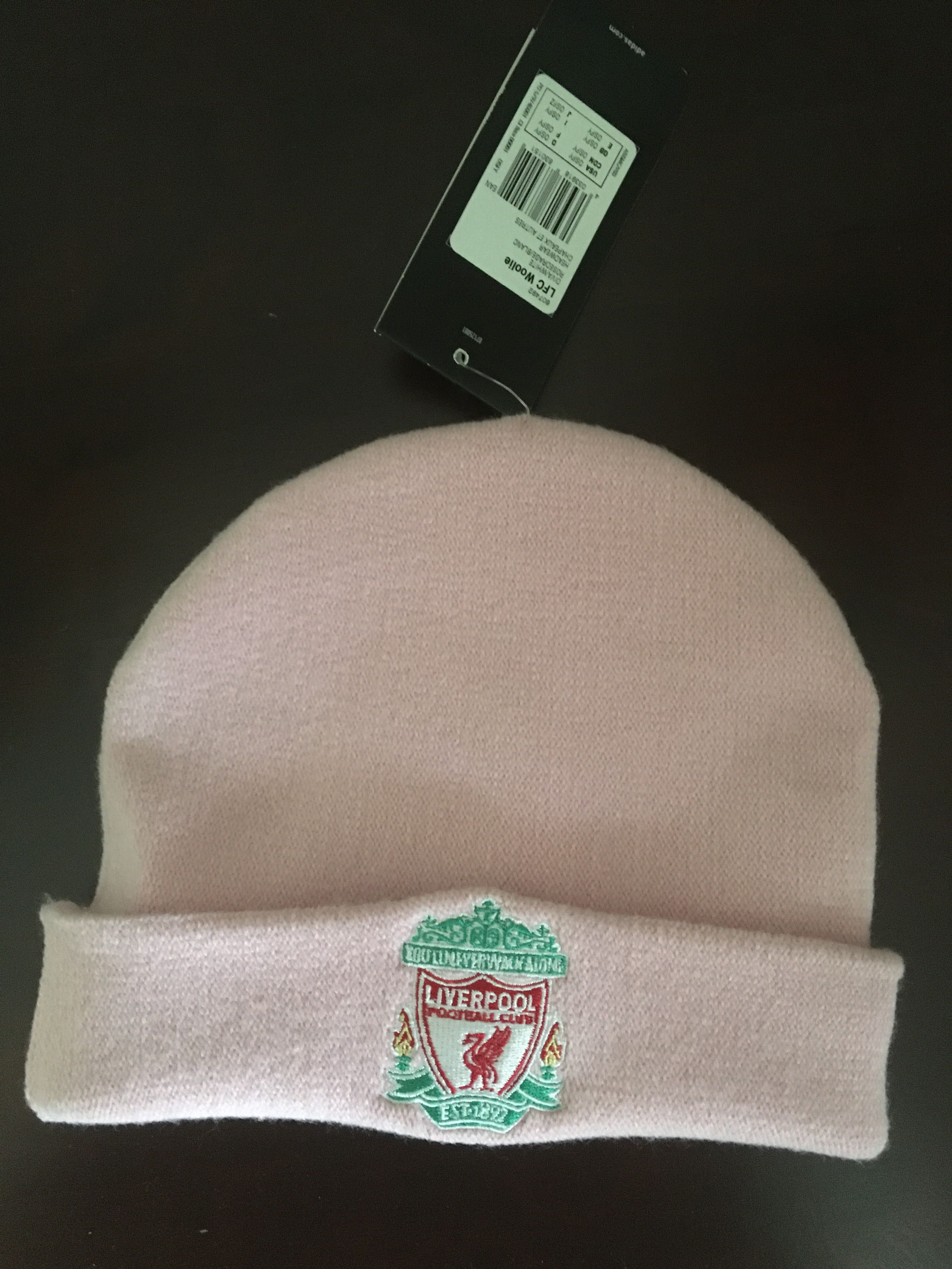 Liverpool F.C Czapka adidas, oryginalna nowa .