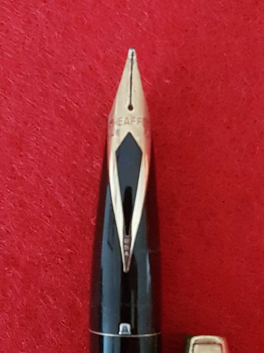 Caneta Sheaffer Imperial com aparo em Ouro