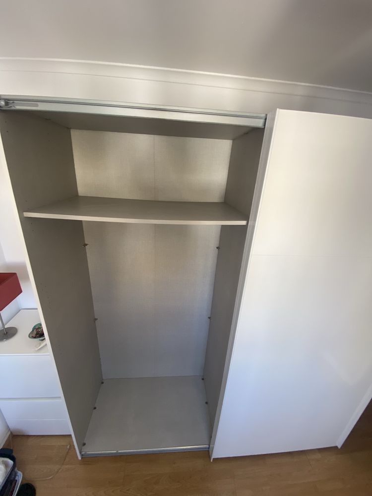 Guarda Roupa Semi Novo