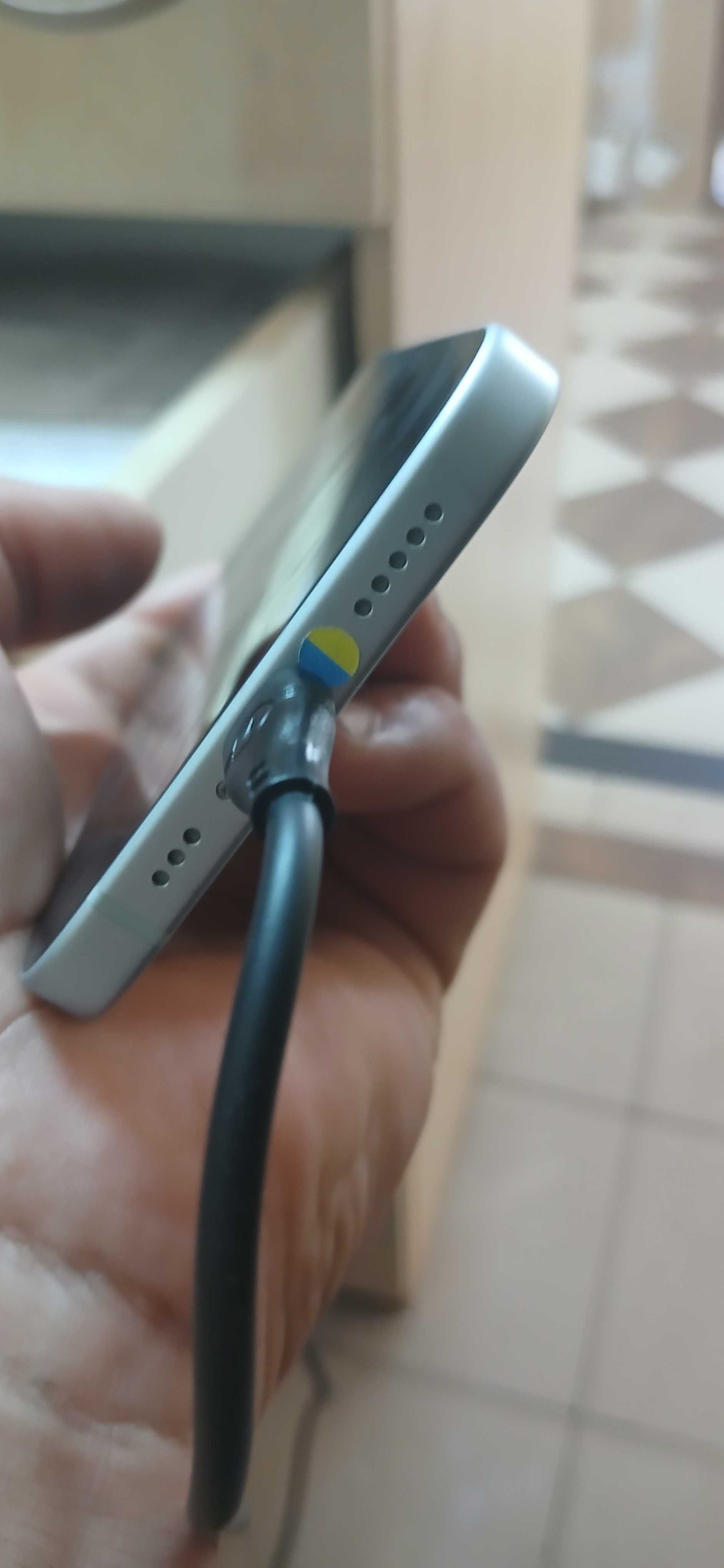 Iphone 15 128gb blue оригінал, з заводськими пломбами акб 100