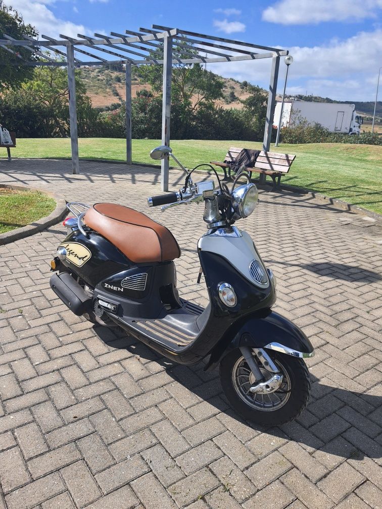 Moto 125 Znen Legend