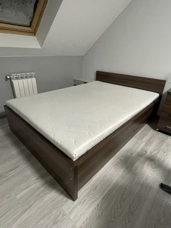 Łóżko 140x200 z materacem