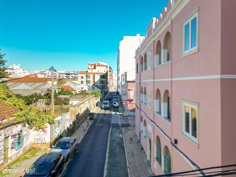 Apartamento T3 Renovado na Cova da Piedade