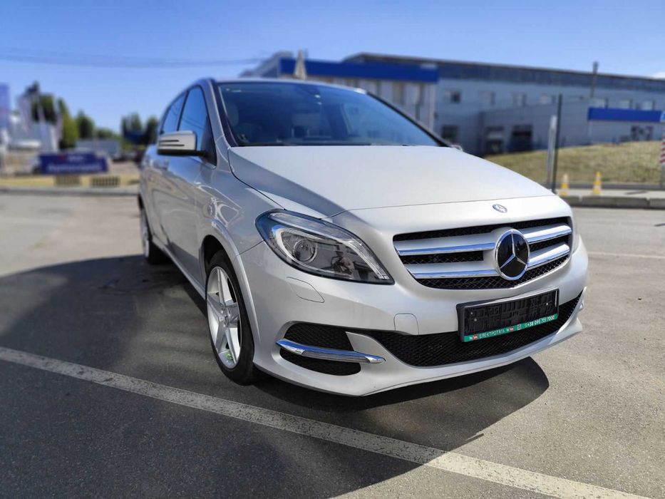 Mersedes B250e 2016 p 68т км рідного пробігу , запас хода 180 км