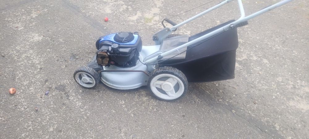 Kosiarka spalinowa silnik Briggs & Stratton bez napędu
