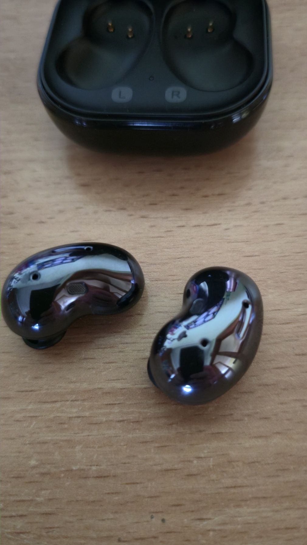 Samsung Galaxy Buds Live.