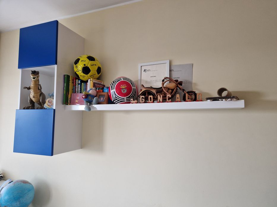 Vende-se mobilia de quarto de criança