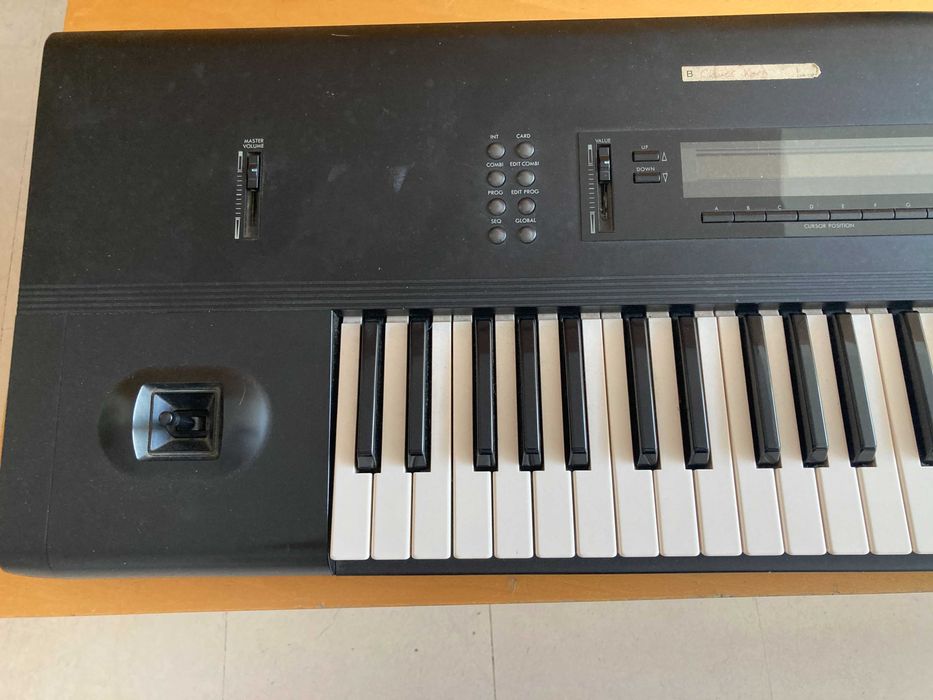 Korg M1 Sintetizador