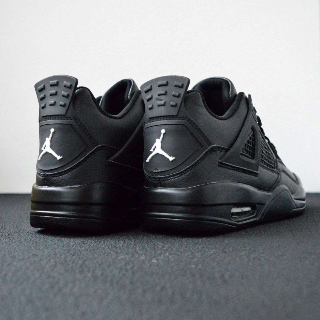 Nike Air Jordan Retro 4 Black кросівки чоловічі найк аір джордани крос
