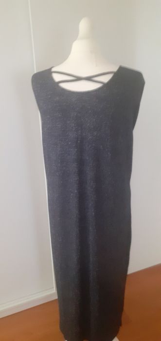 Granatowa sukienka z metaliczną nitką  roz.44