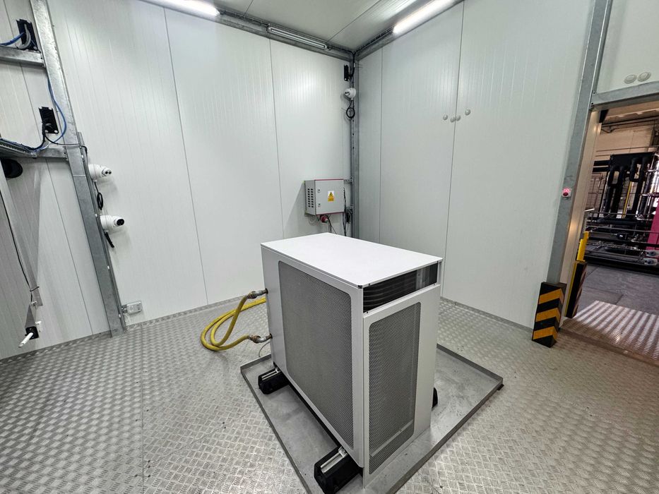 Stanowisko do testowania urządzeń w stałych warunkach środowiskowych