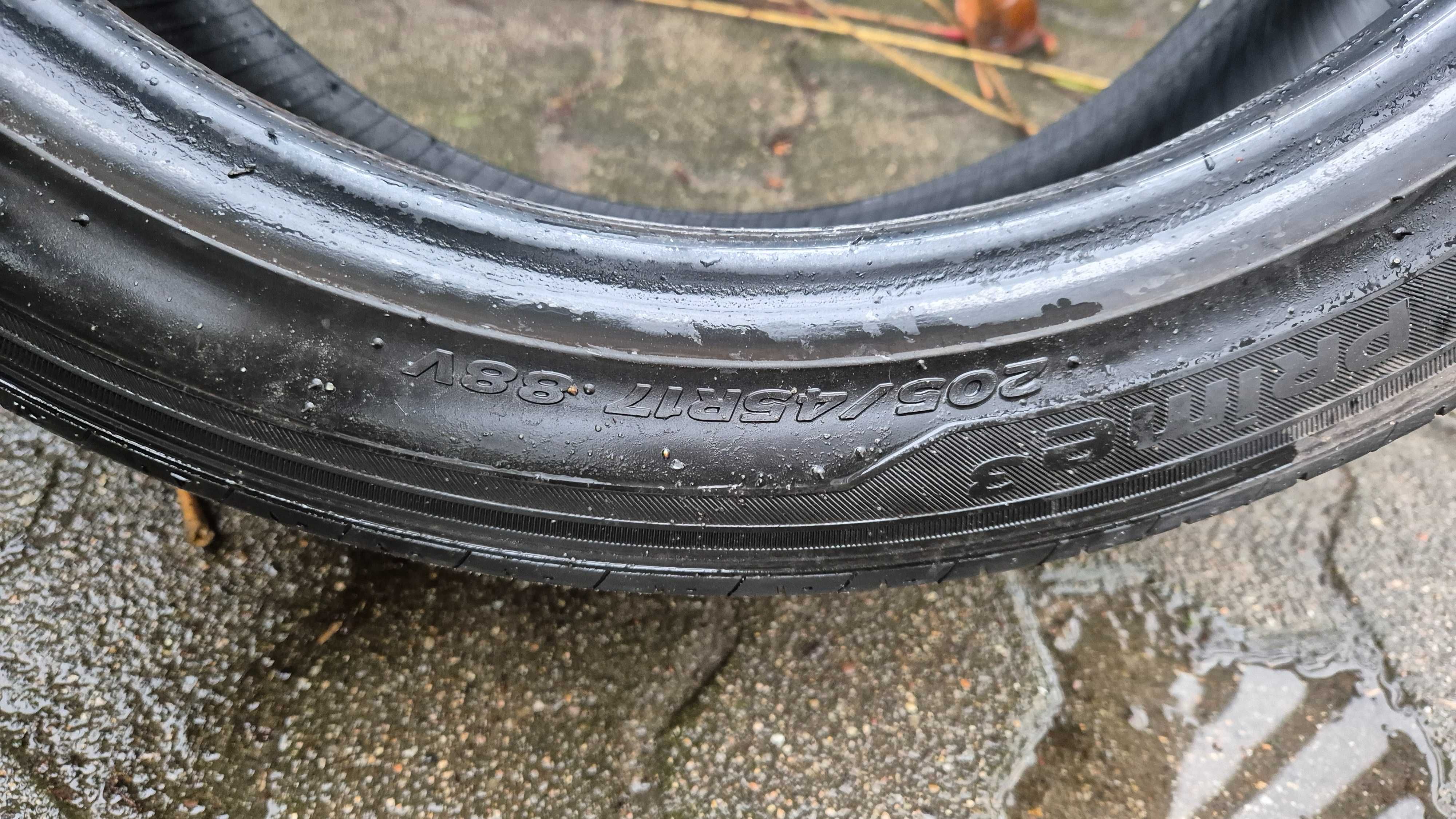 Opony Letnie  205/45 R17 Komplet 4szt