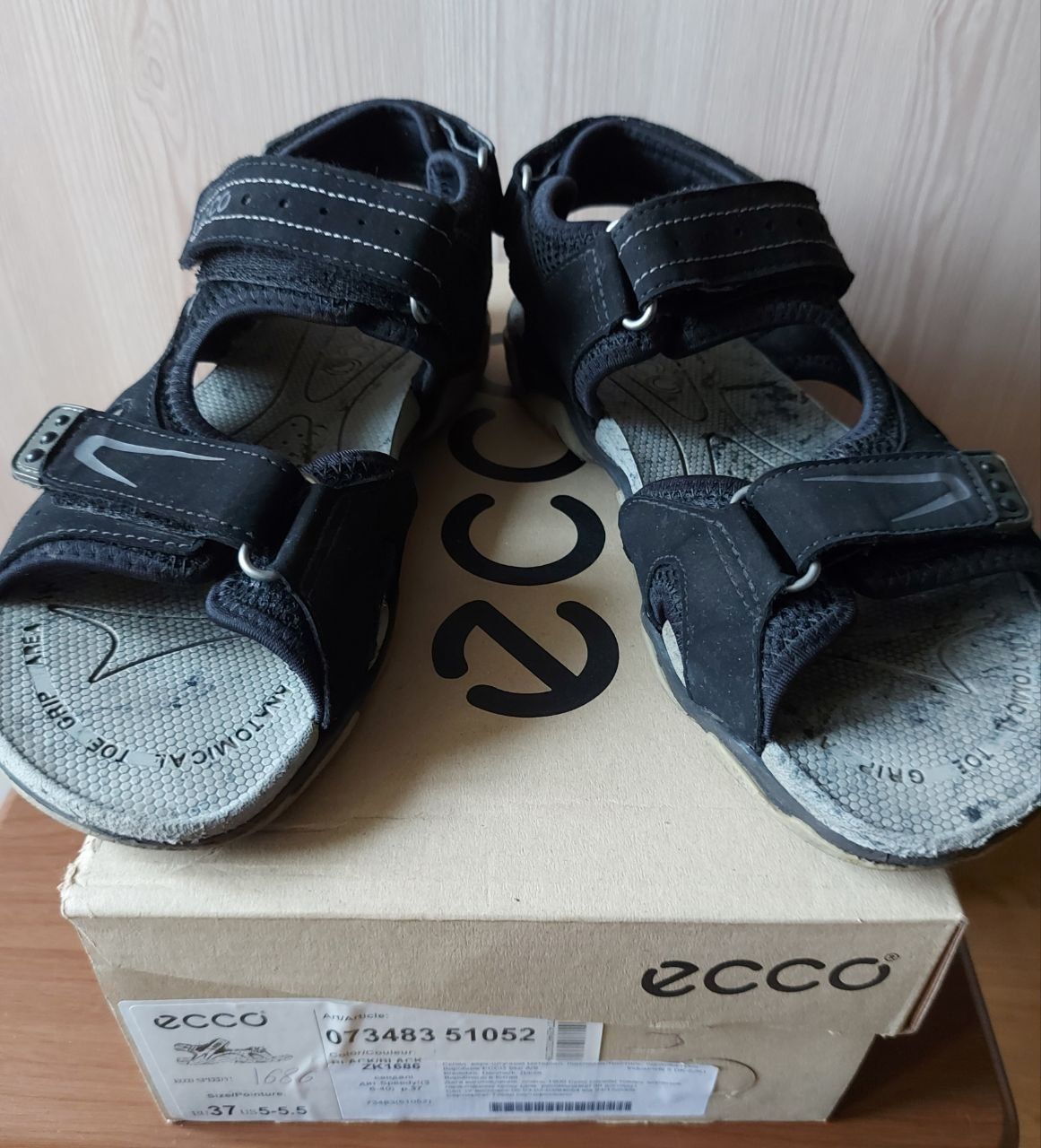 Чоловічі сандалі ECCO 37р.