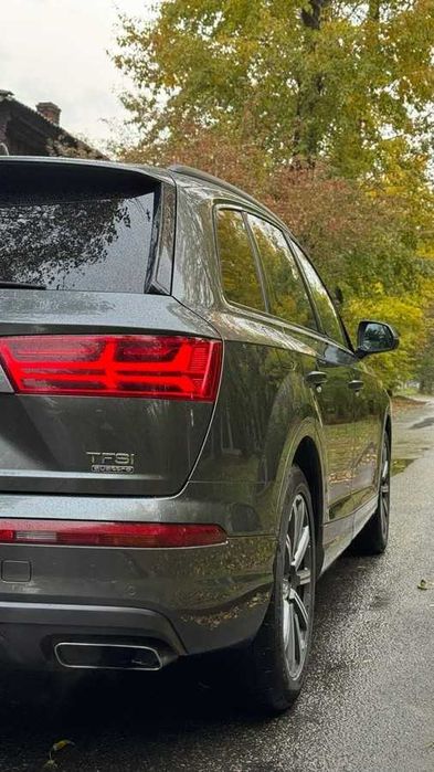 Audi Q7 2016 рік