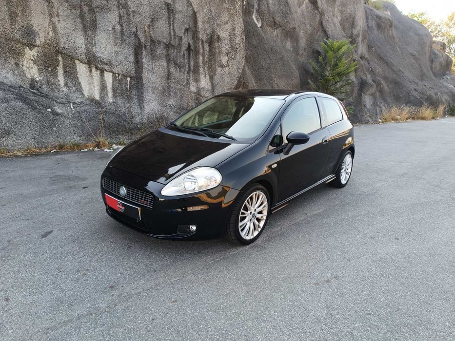 FIAT GRANDE PUNTO 90 CV COM AR CONDICIONADO BOM ESTADO GERAL