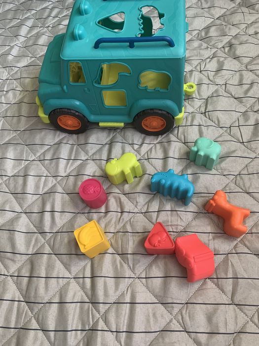 Машинка сортер Battat