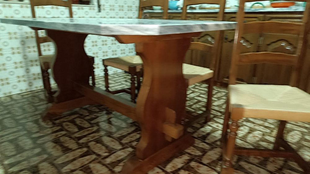 Mesa e cadeiras cozinha