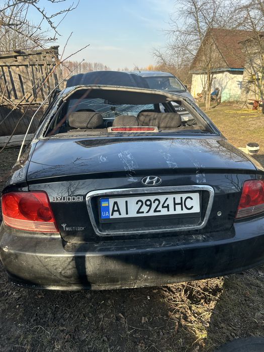 Hyundai Sonata 2004 року після ДТП на ходу!!!