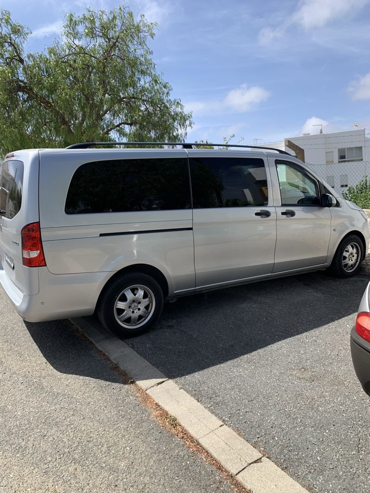 Carrinha Mercedes Vito Extra Longa 9 lugares