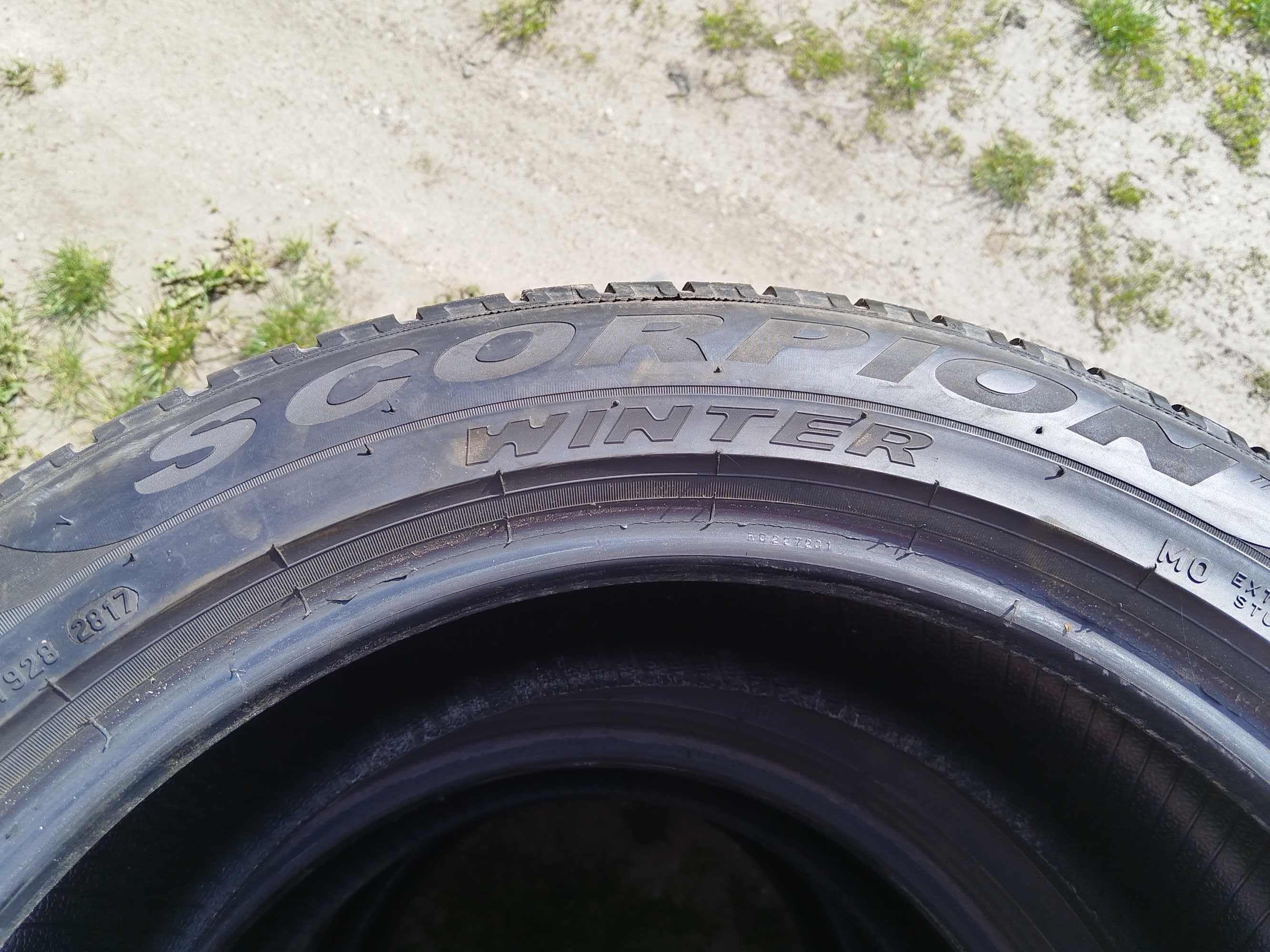 Opony zimowe Pirelli 235/50R18 4szt