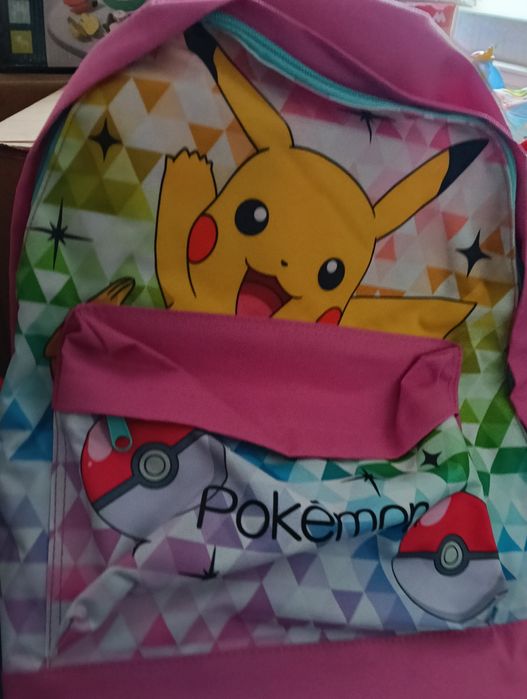 Mochila escolar pikachu da Pokémon