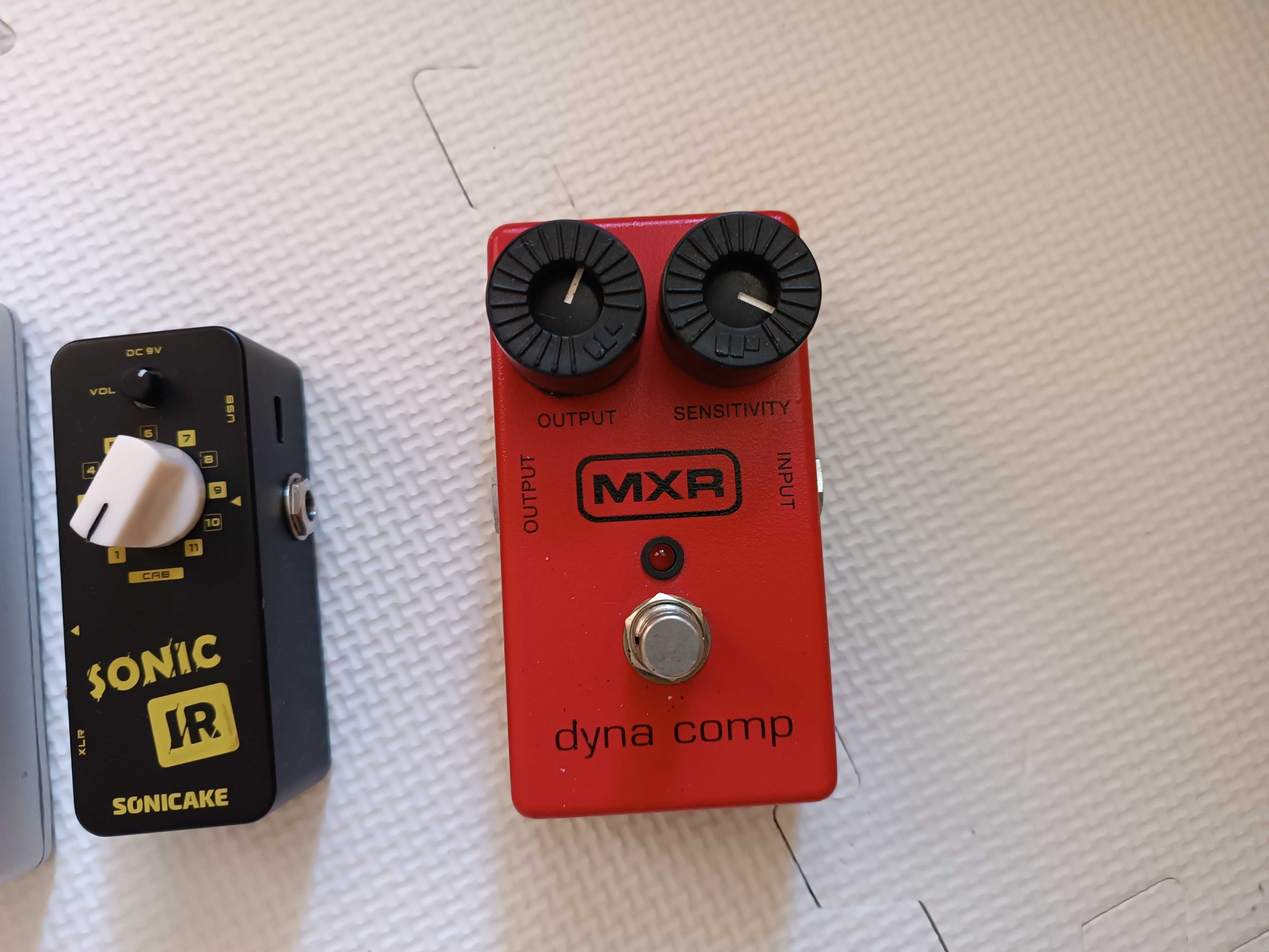 Pedais DemonFX Steel String Supreme e MXR DynaComp