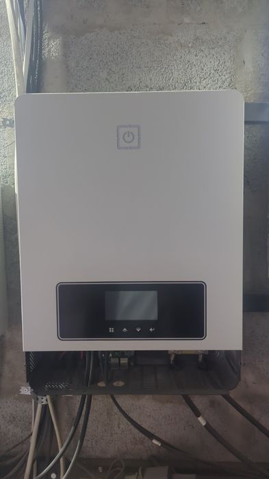 Інвертор + LiFePO4 акумулятори 12V / 24V / 48V — резервне живлення дом