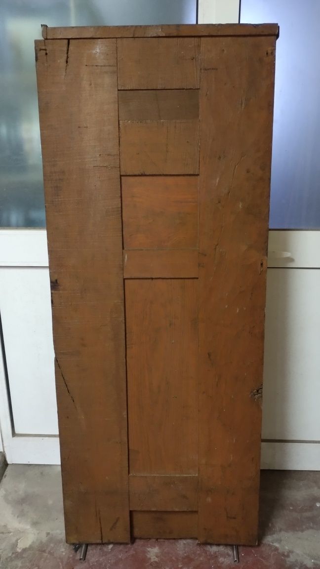 Moldura de parede antiga