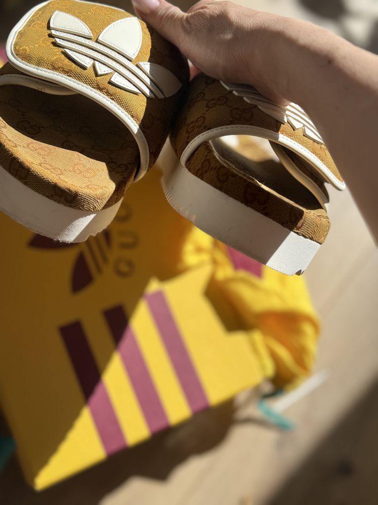 Взуття Gucci adidas колаборація