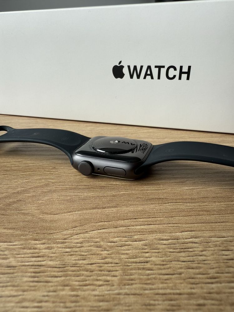 Apple Watch SE 40mm GPS Space Gray