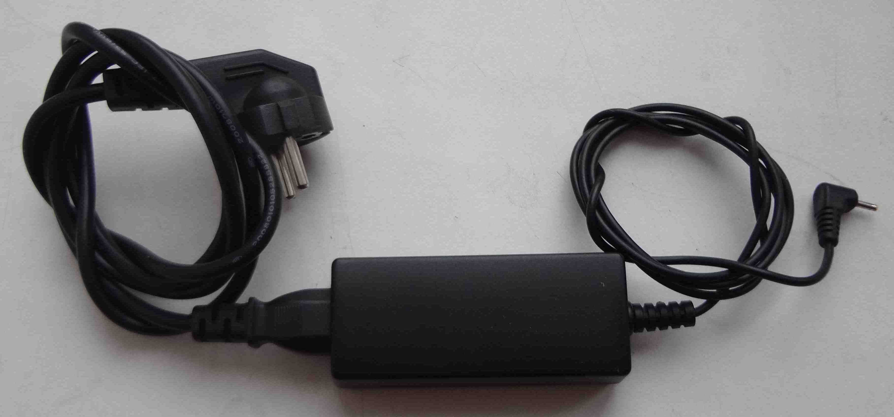 Блок питания Asus 19V 2.1A EXA0801XA адаптер